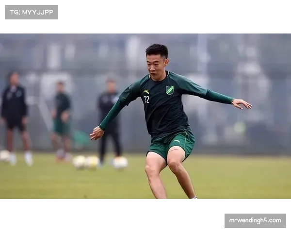 浙江队长程进出现腿部拉伤情况 中场被动换人打乱战术部署